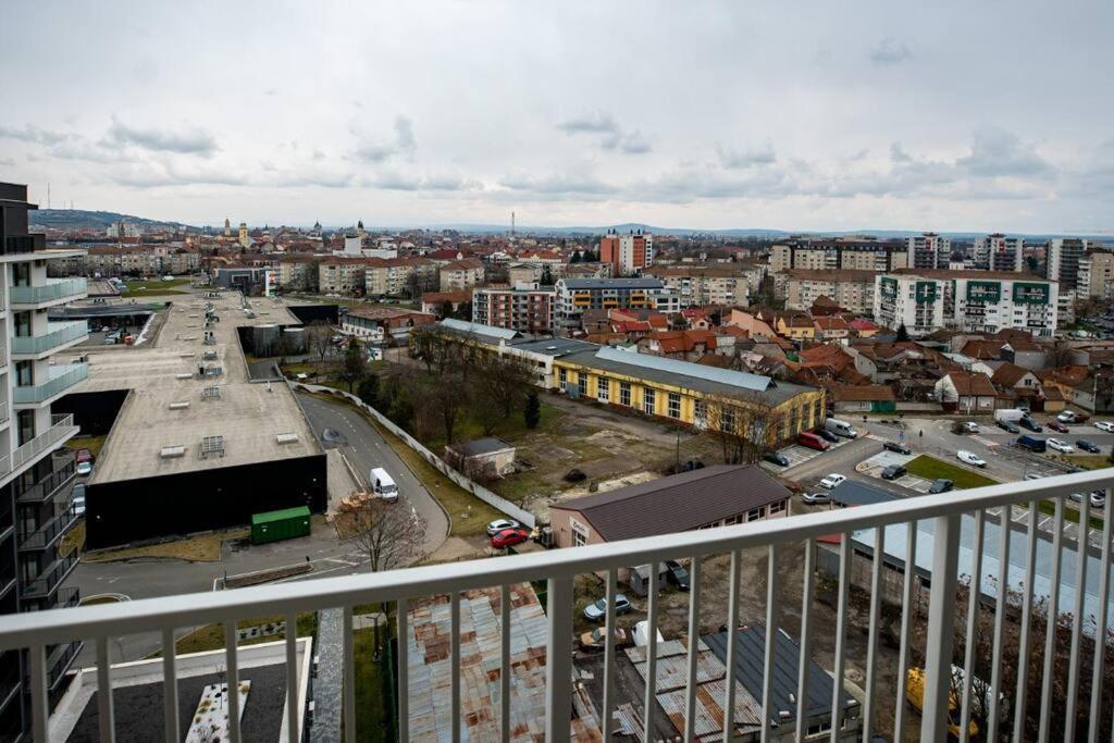 Sunrise Apartment Oradea Eksteriør billede